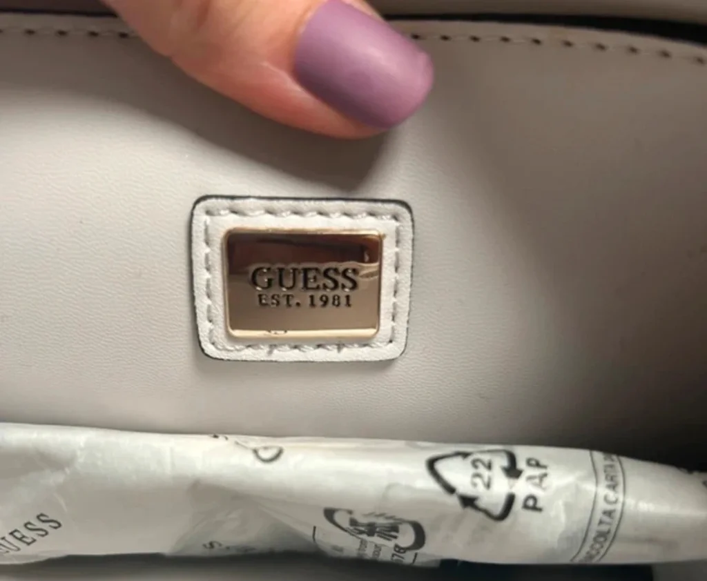 👜 Guess schoudertas – Ecru / Crème – Nieuw met etiket 👜 – photo 5